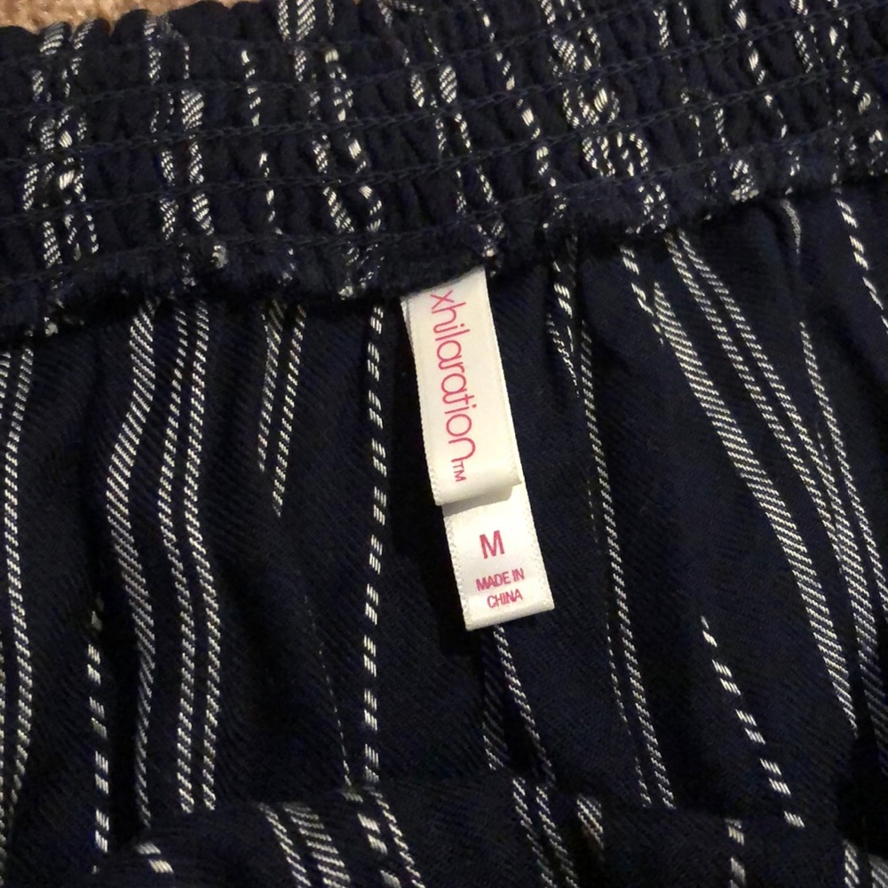 Striped long sleeve flowy crop top - Picture 5 of 6